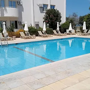 *** Aparthotel Mandalena Cipro